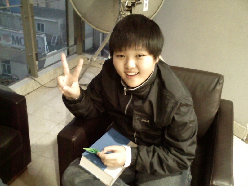 11월 21일 출연한 어린이 뉴스진행자 2분이세요 Photo2