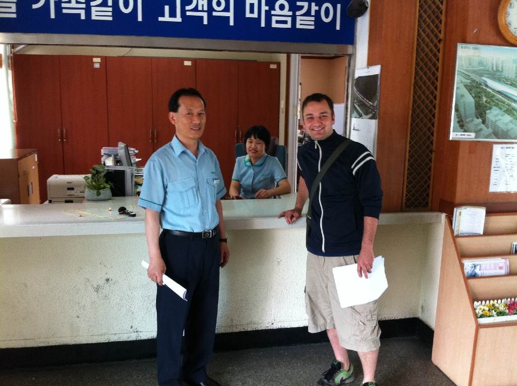 Dongnae Oncheoncheon Photo4