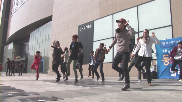 The fourth Anniversary Photo5