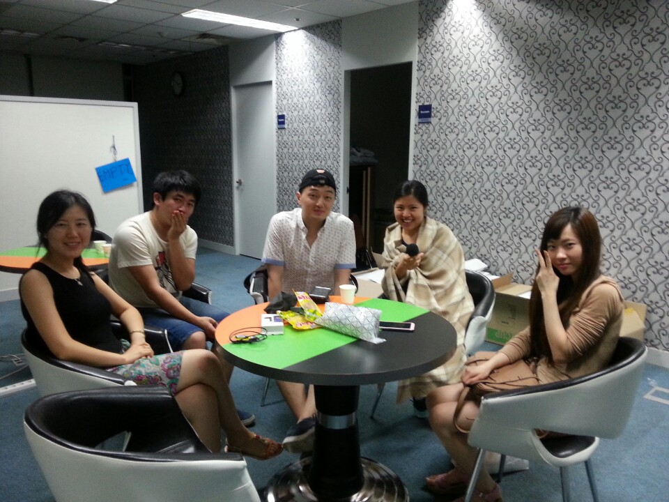 难得的一次大聚会！！ Photo1