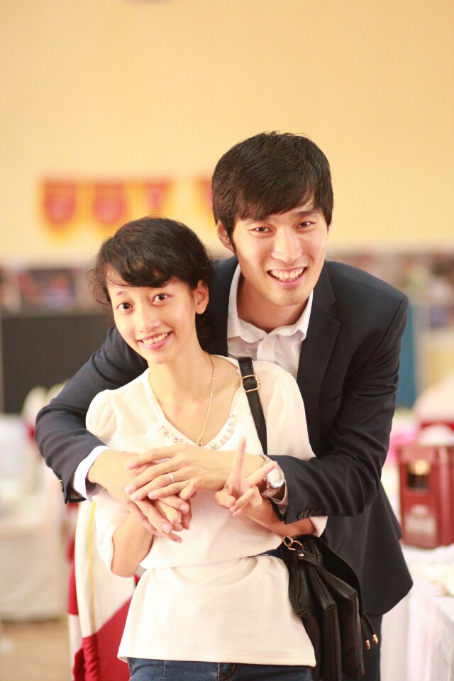 Gia dinh anh Kyeong Bom va chi My Photo2
