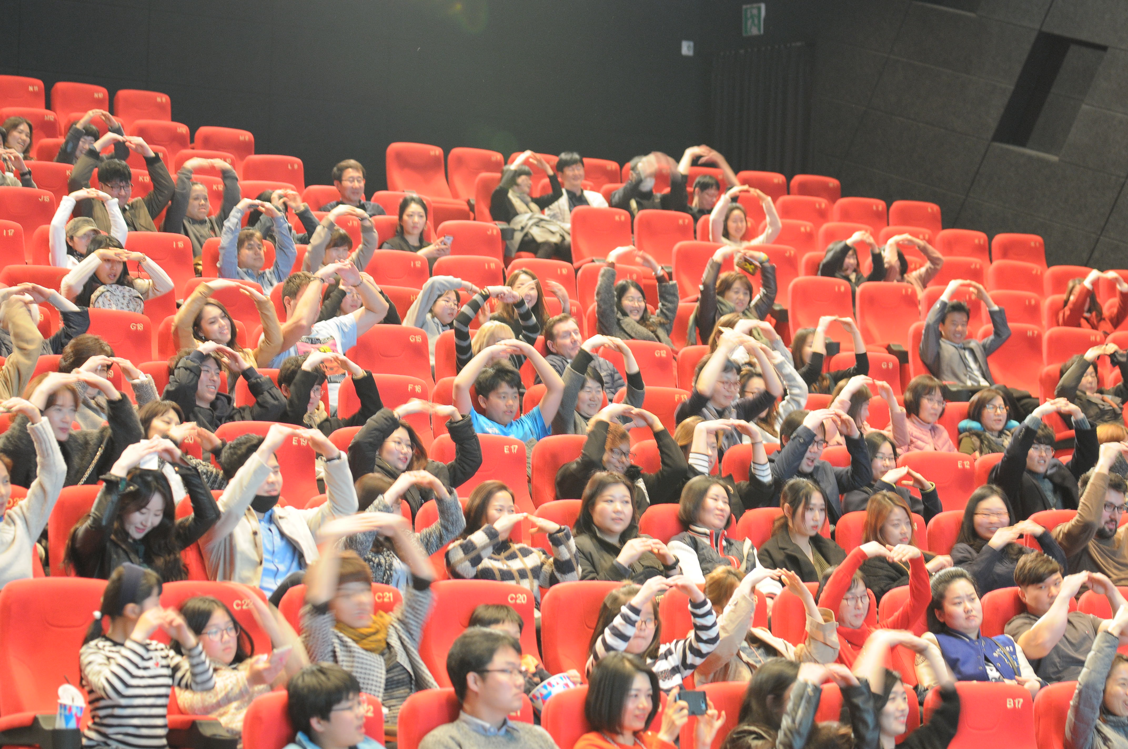 3월 외교관 마크캐닝과의 토크쇼 Photo1