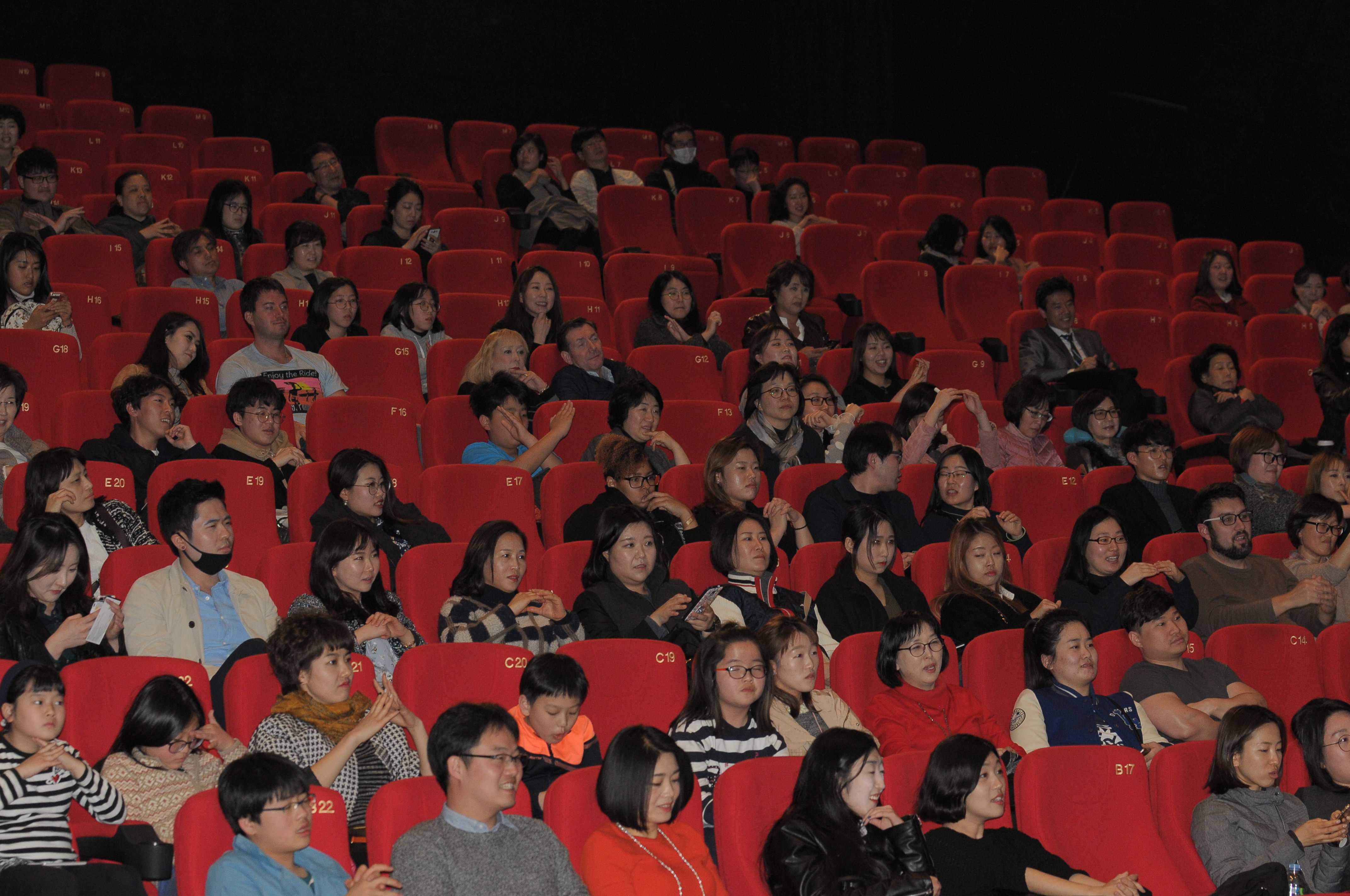 3월 외교관 마크캐닝과의 토크쇼 Photo1