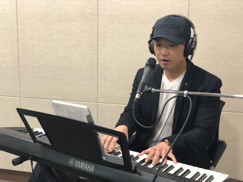 From방구석 to Superstar_0420_베짱이신사 Photo2