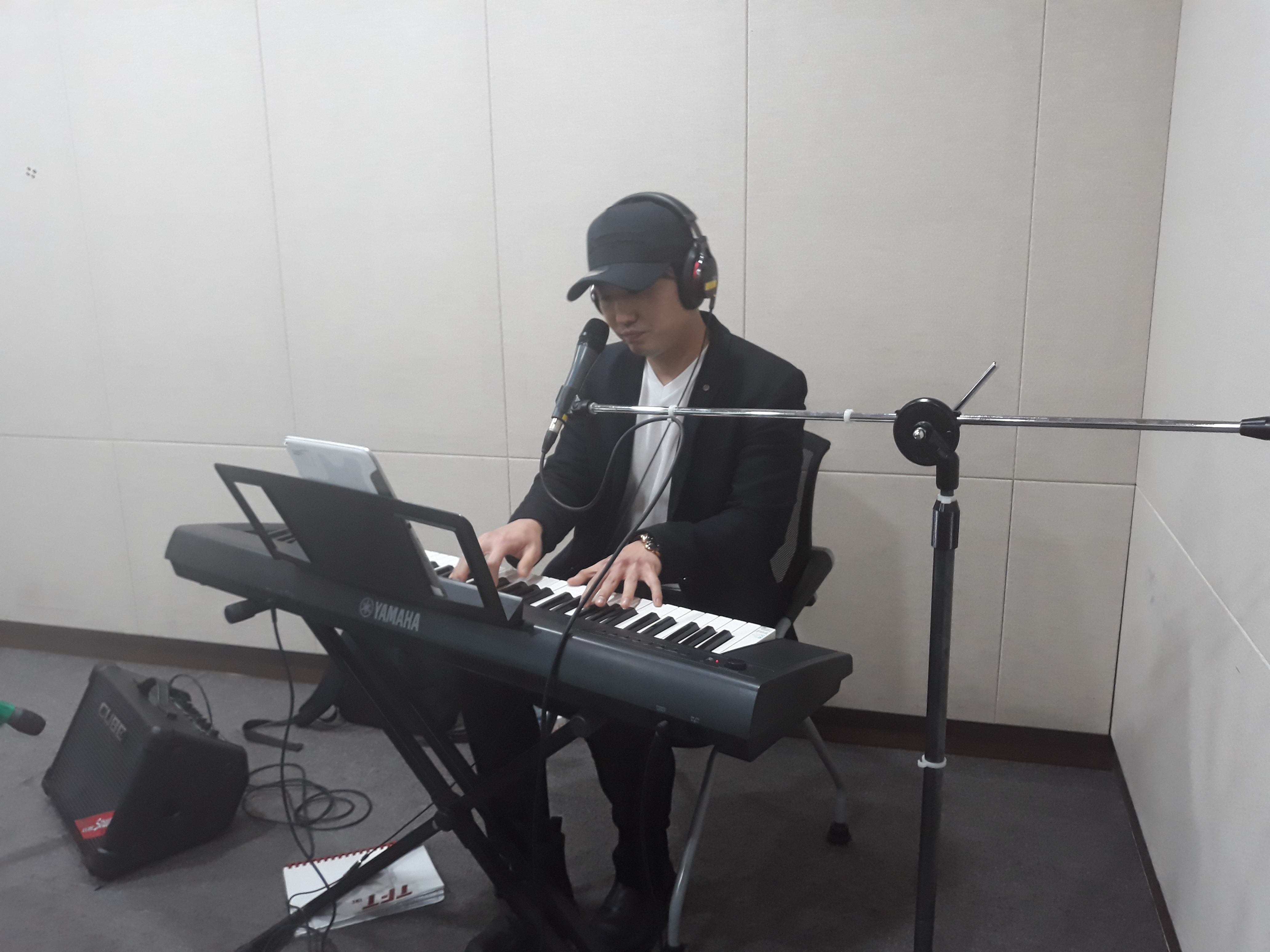 From방구석 to Superstar_0420_베짱이신사 Photo5