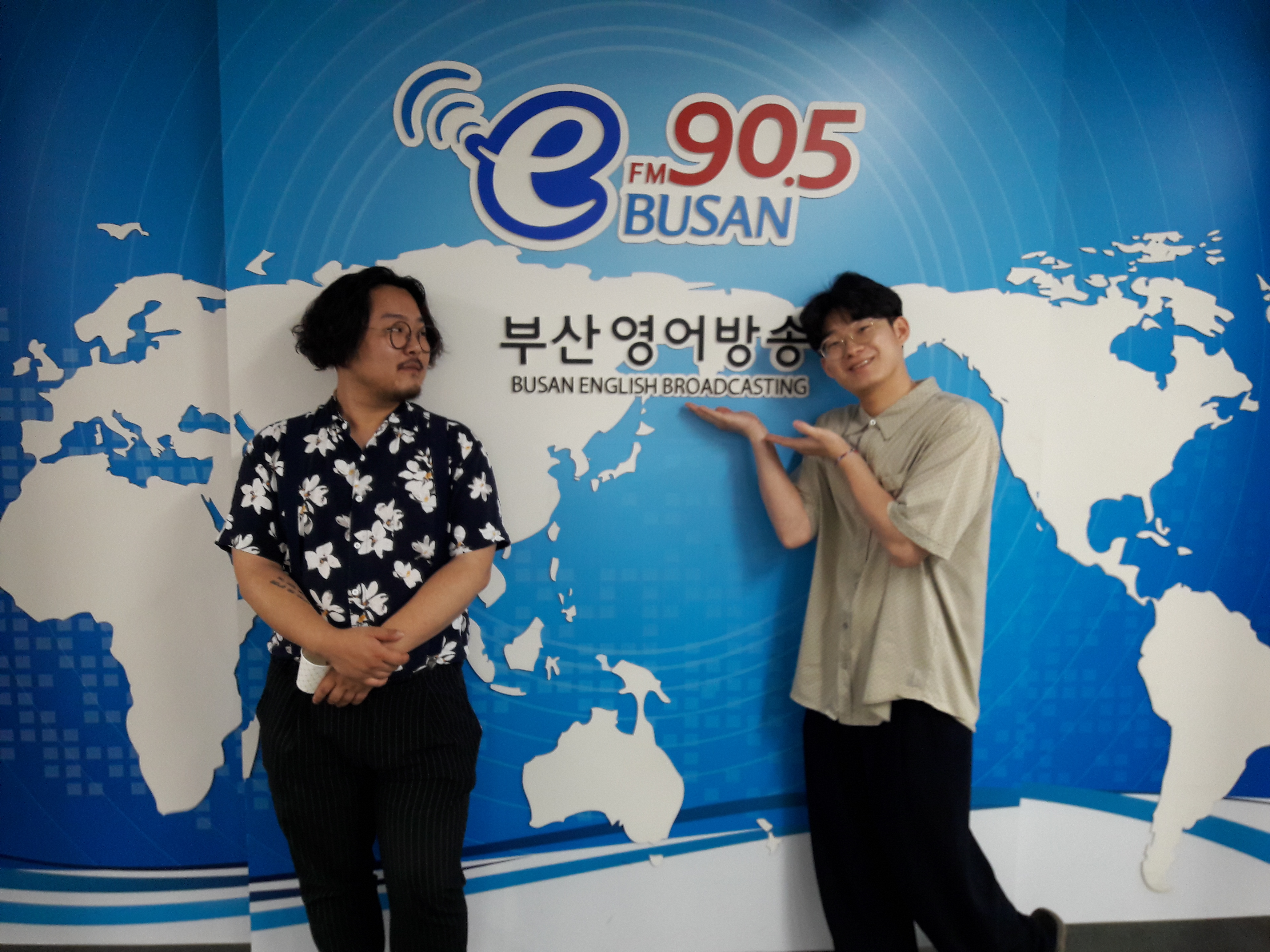 From 방구석 to Superstar_0622_이너사이드시그널 Photo1