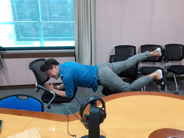 Eric's plank exercise Photo1