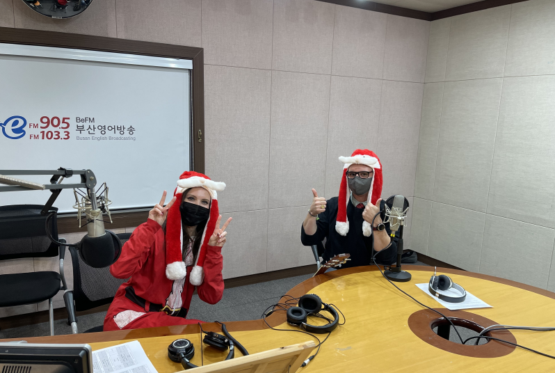 Christmas Live Music Stage _ December. 24th Photo2