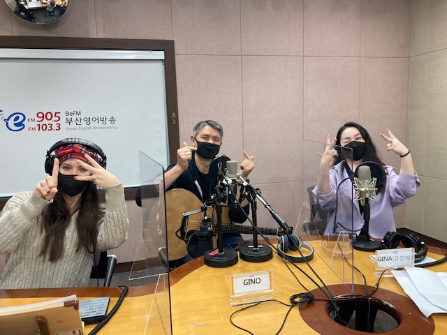 BeFM13th Anniversary IOB_[Friyay! Happy Hour]  Photo1