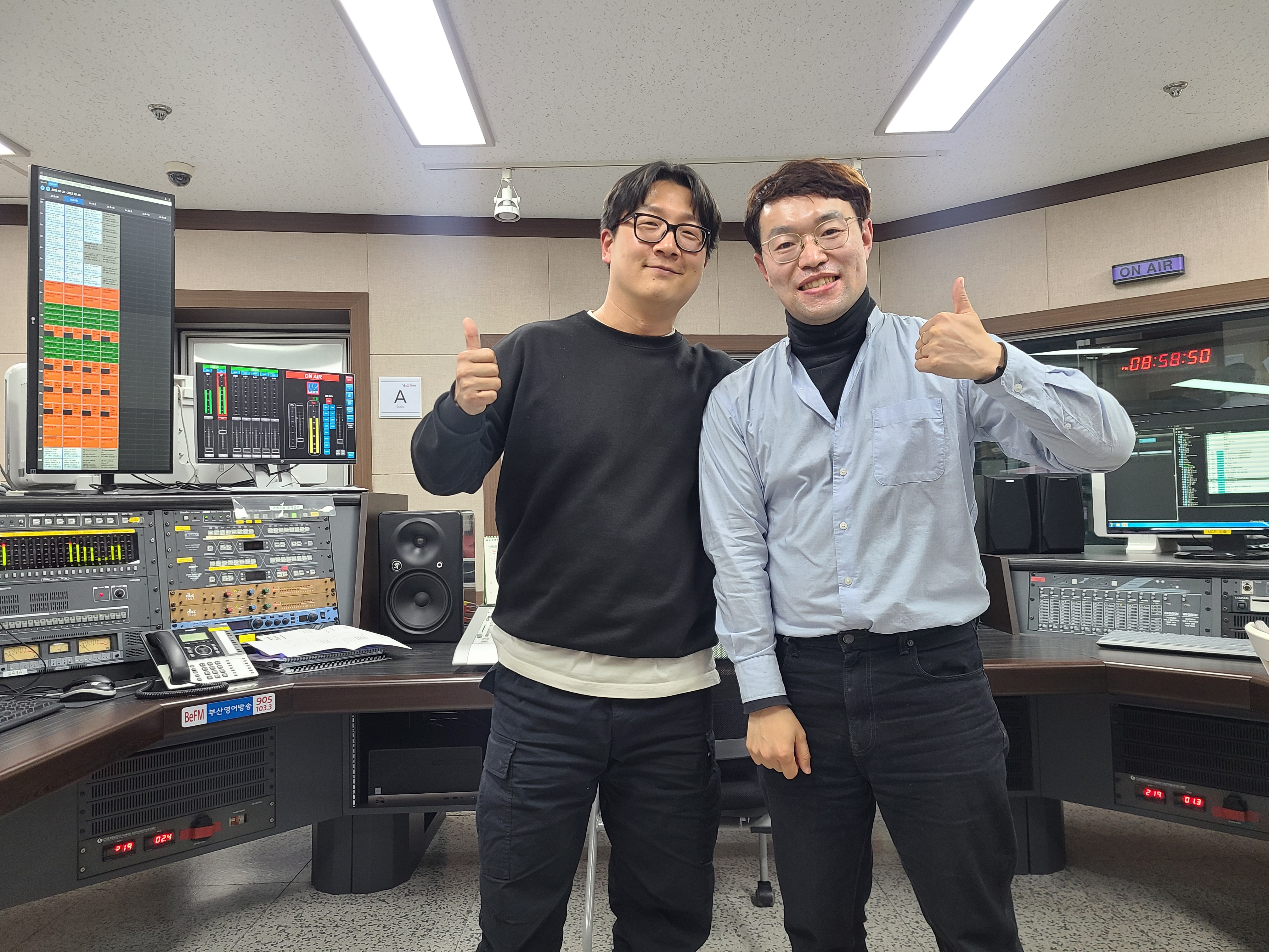 （주간인물/超级访问）부산여행특공대 손민수 대표님 - 03.21 Photo1