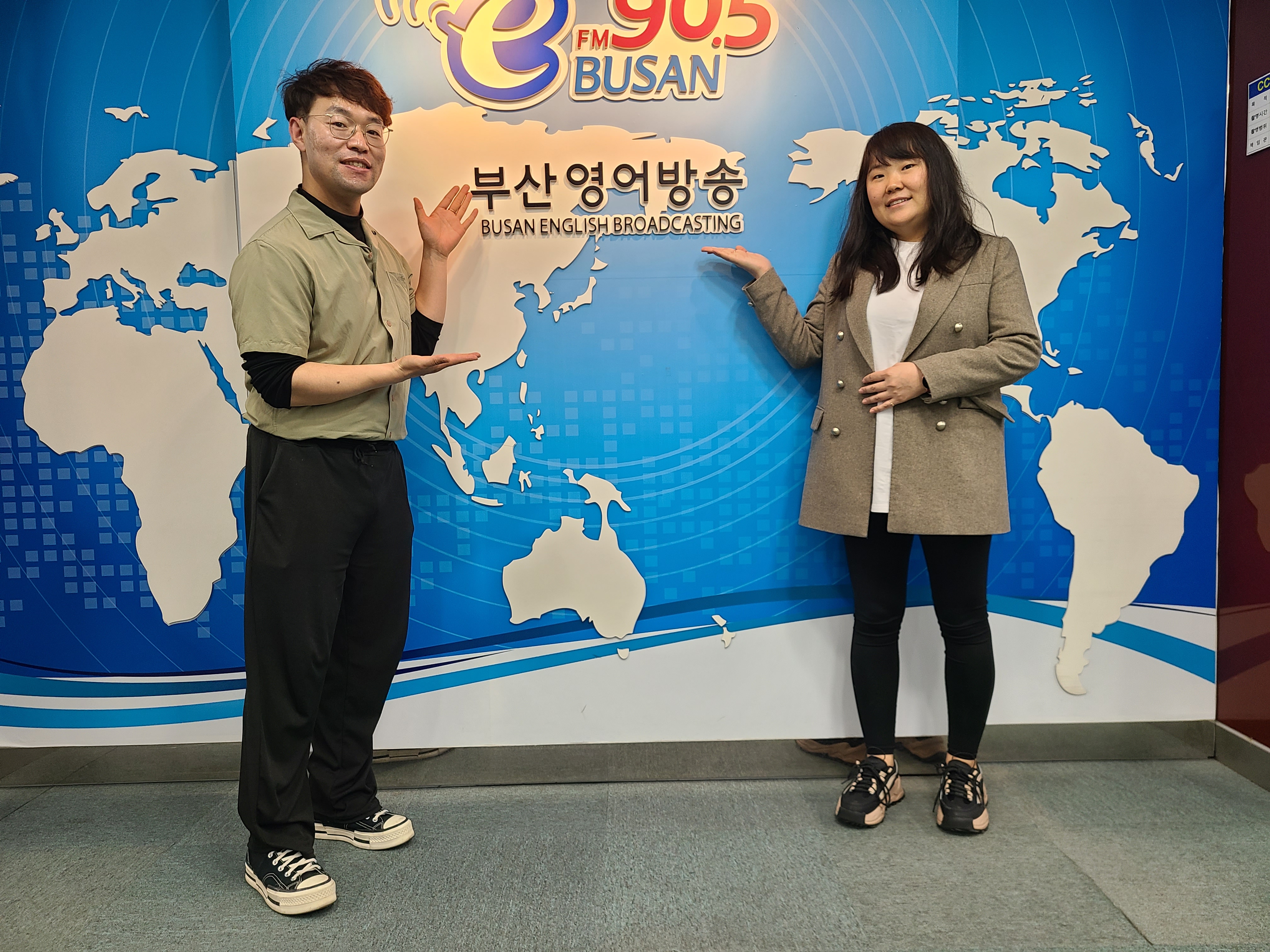 （주간인물/超级访问 ) 물류사업가 권리나 대표 - 04.18 Photo2