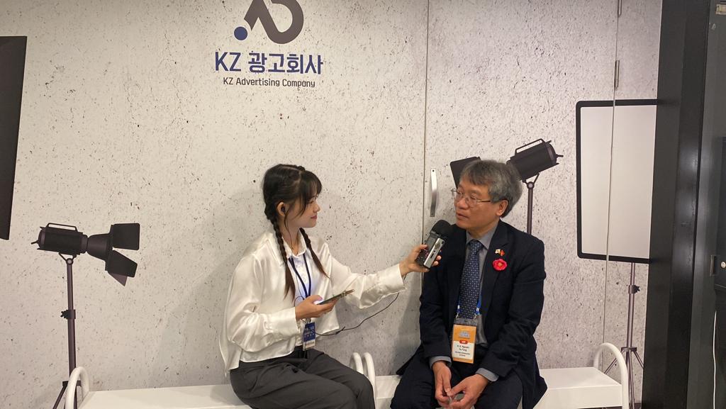 [베트남인 인터뷰/ PHỎNG VẤN] <2023 부산-아세안 주간> 미래세대 아세안 탐험대_응우옌 부 뚱(Nguyen Vu Tung) 주한 베트남 대사_09.17 Photo1