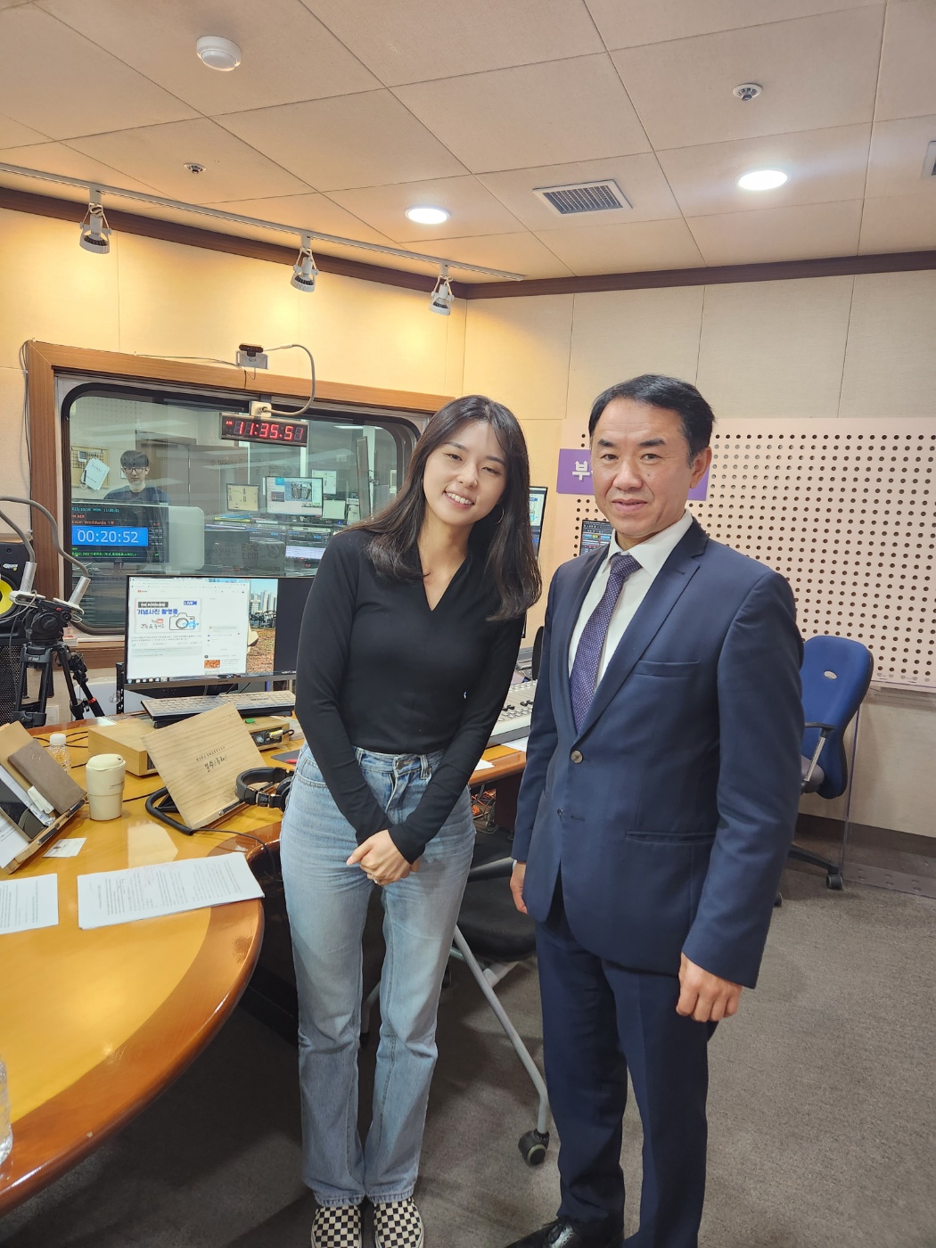 BWW 아얀 카샤바예프 카자흐스탄 총영사,발누르 아잇바예바 부영사 Photo2