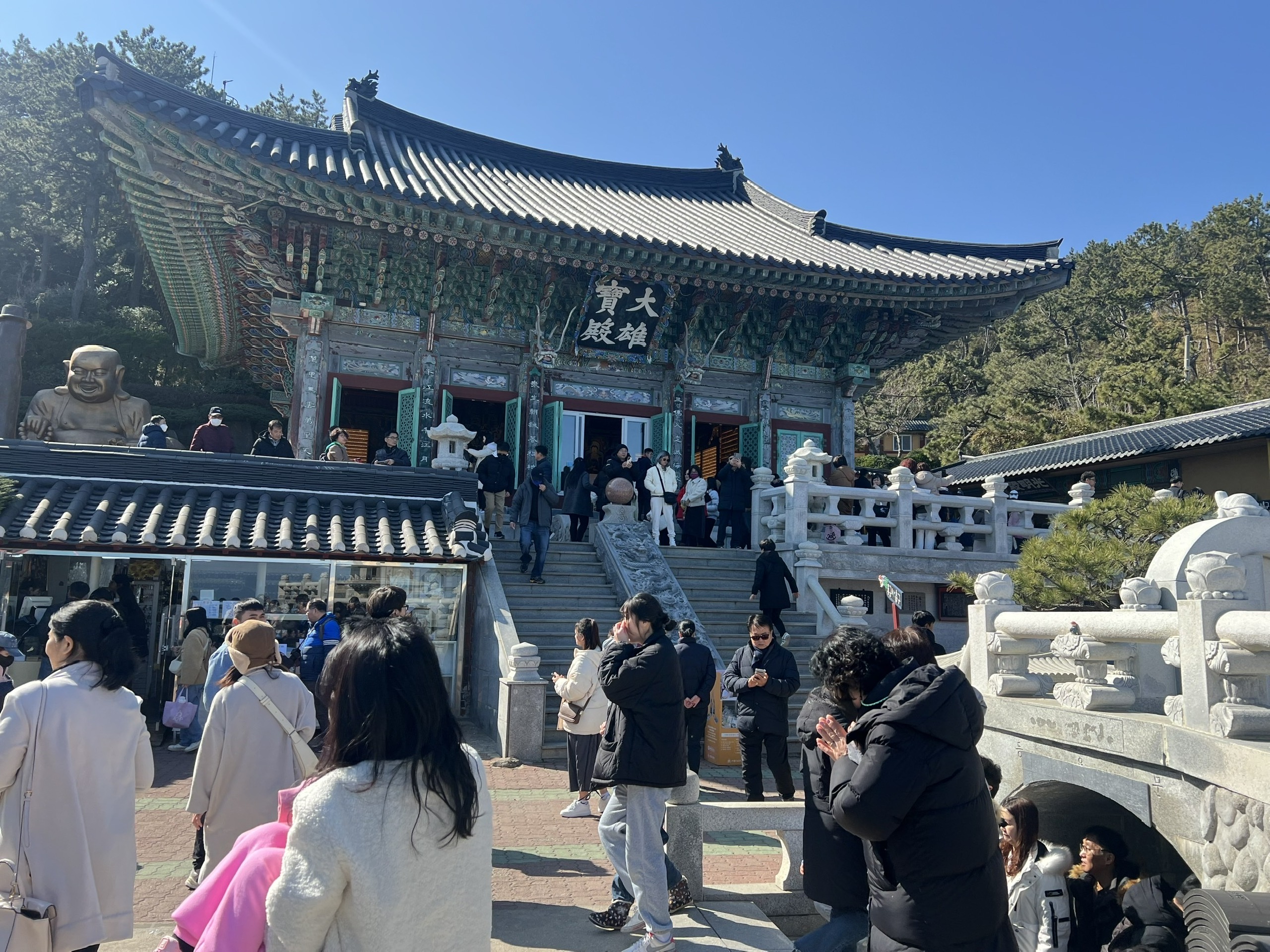 부산의 오래된 사찰을 함께 탐험하기 - 해동용궁사 Photo1