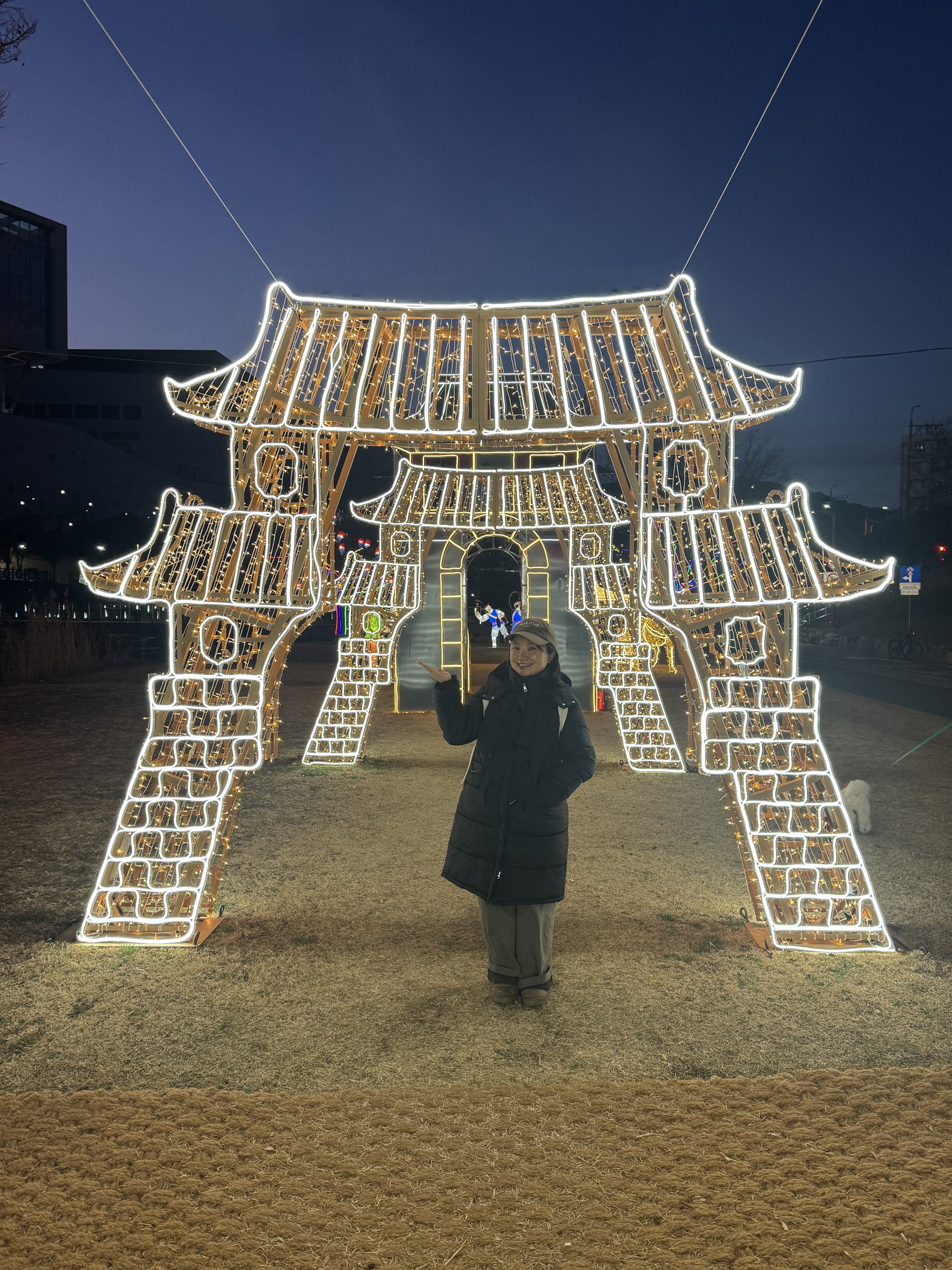 [헬로 베트남/구석구석 - KHÁM PHÁ BUSAN]: Lễ hội Ánh sáng Oncheoncheon Photo2