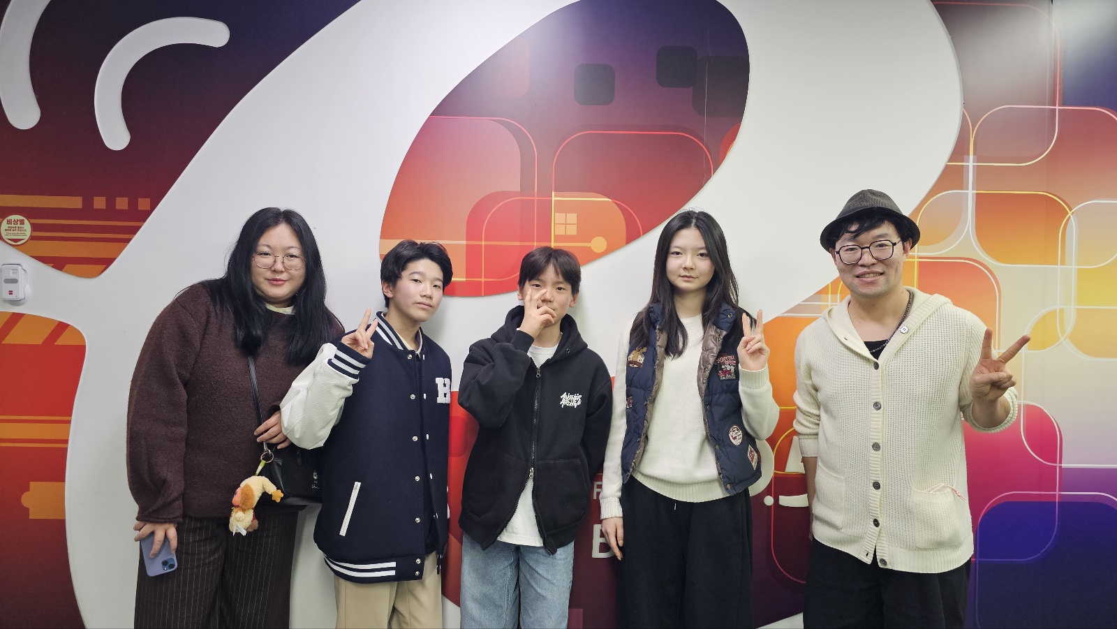 인터뷰)이나윤 이윤우 김준홍 260310 Photo1
