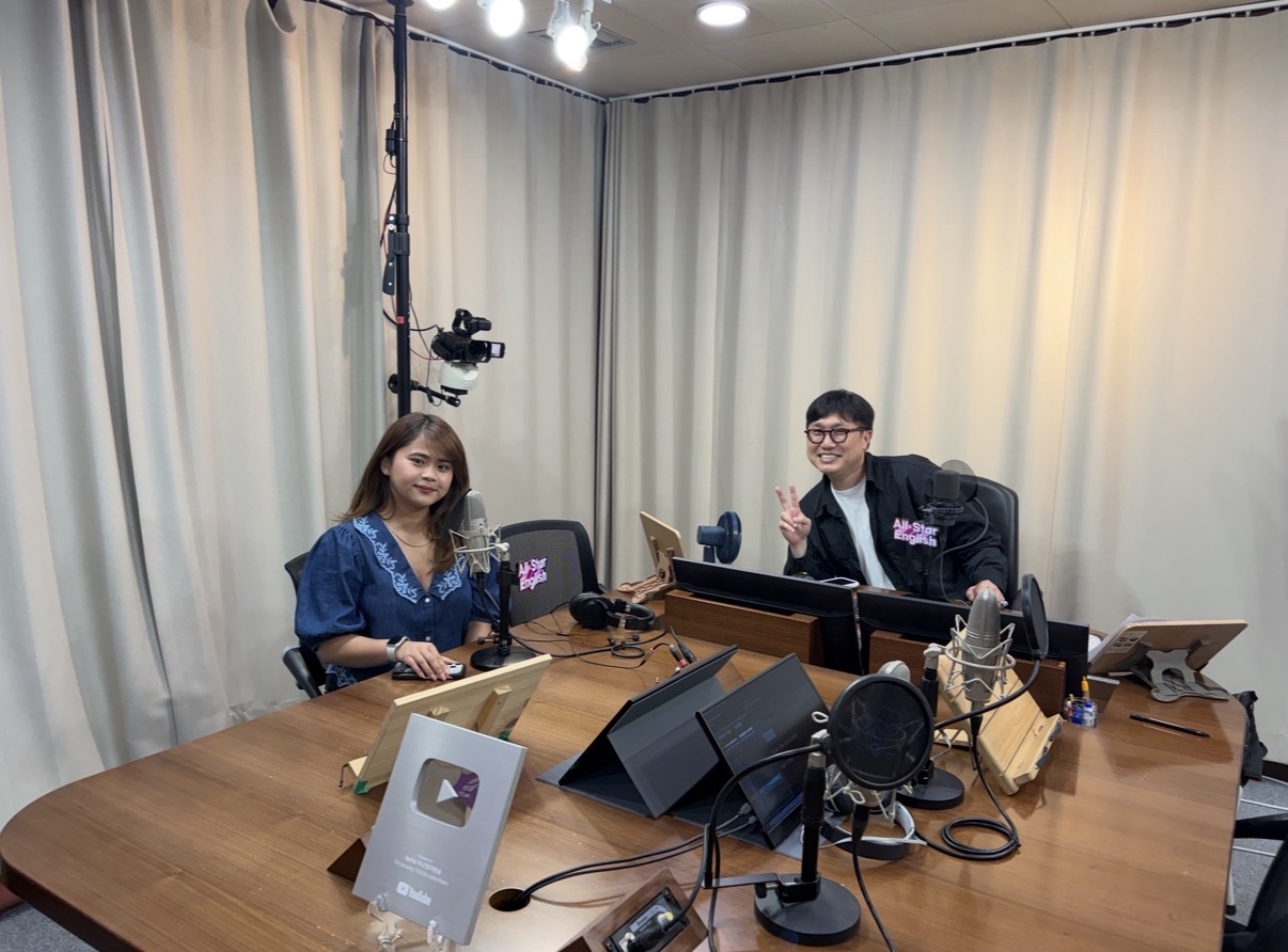 Open Studio_June. 18th Hsu Mudra Soe – a fourth-year International Relations student at Pukyong National University and a Busan Resident Connector Photo1