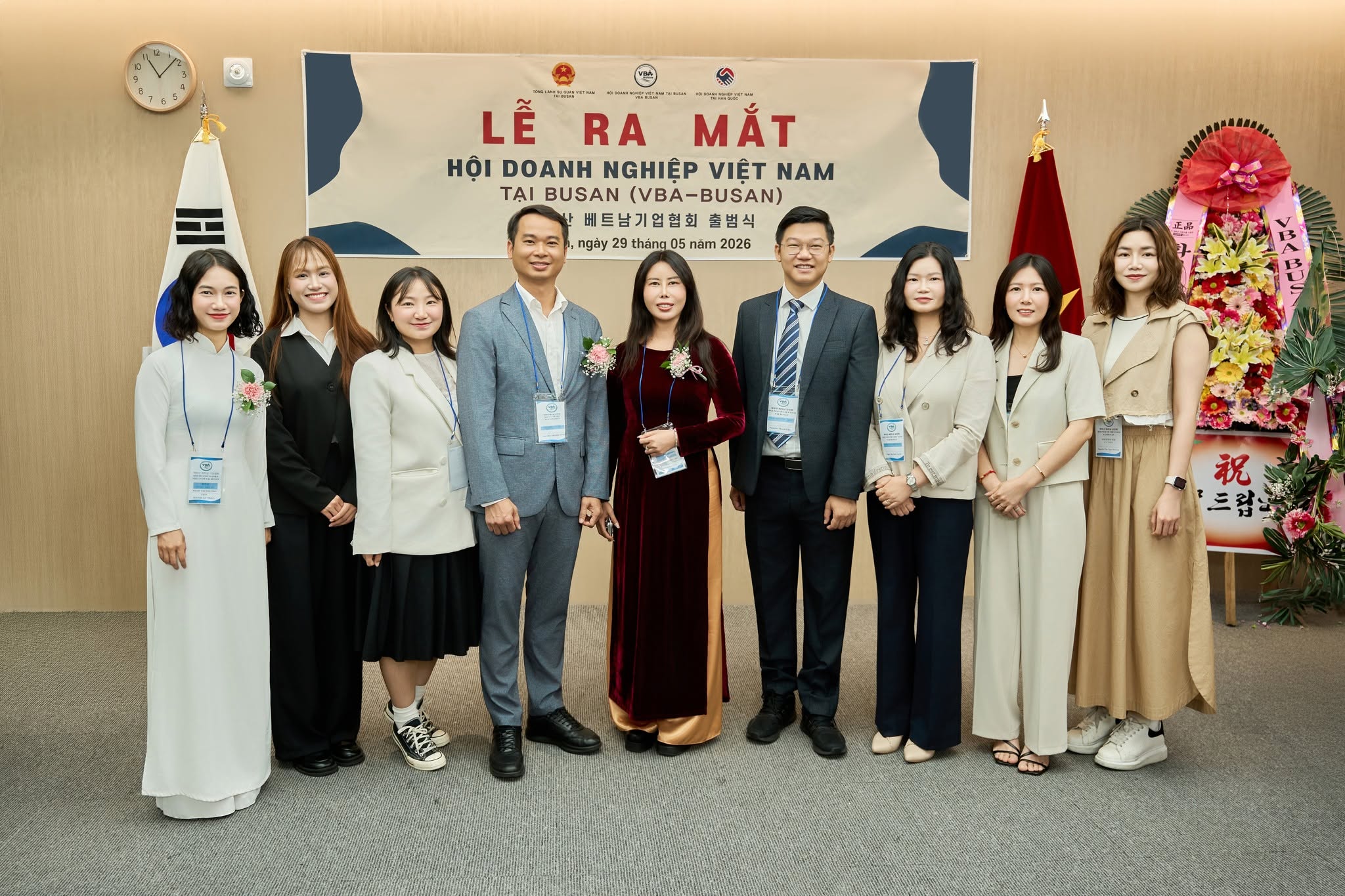KHÁM PHÁ BUSAN/ PD Mai Hạnh: Lễ ra mắt của Hội Doanh nghiệp Việt Nam tại Busan Photo1