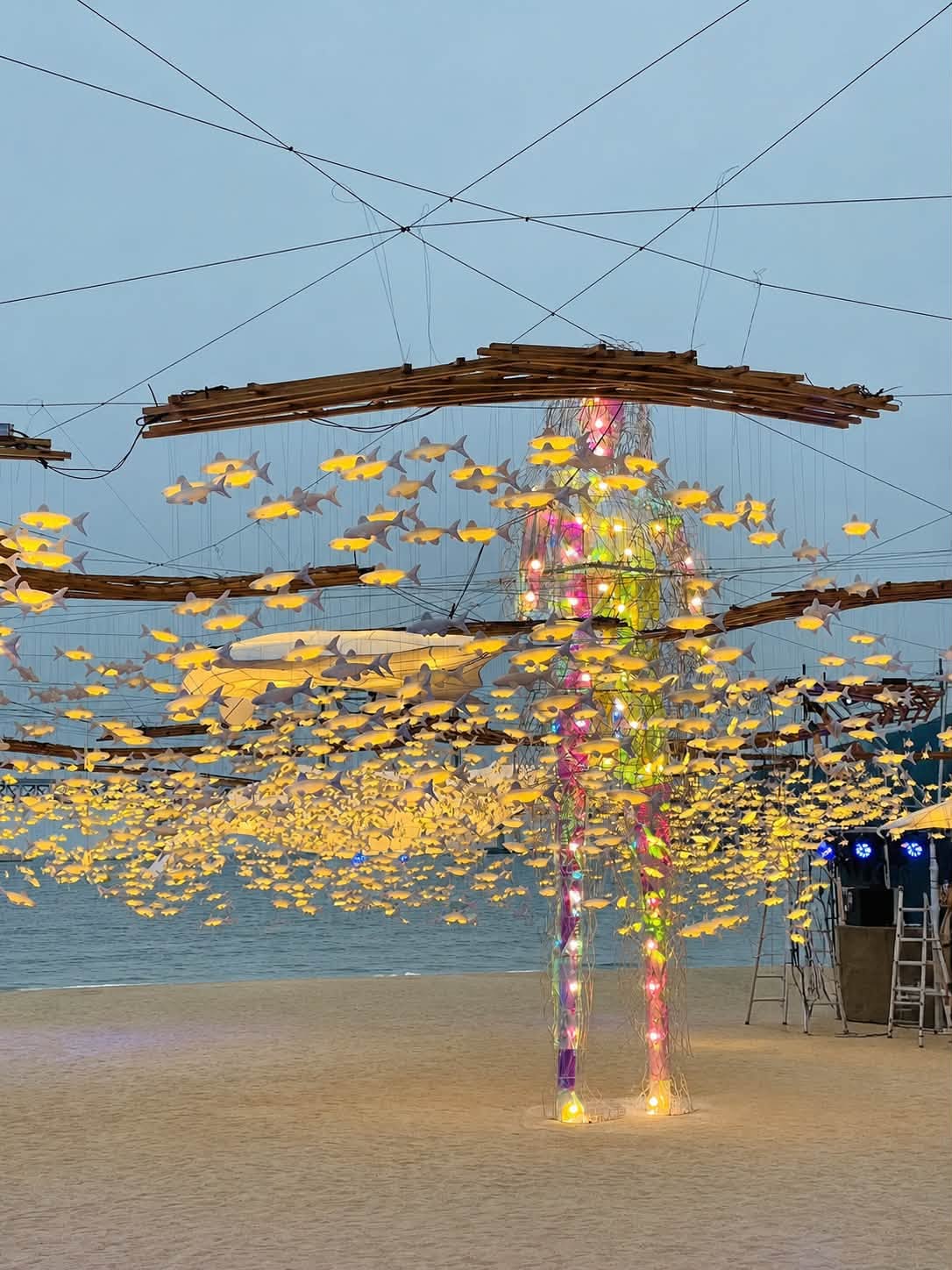 KHÁM PHÁ BUSAN/ PD Mai Hạnh: Lễ hội Gwangalli Eobang - Bãi biển Gwangalli và Công viên Di tích Suyeong Photo5