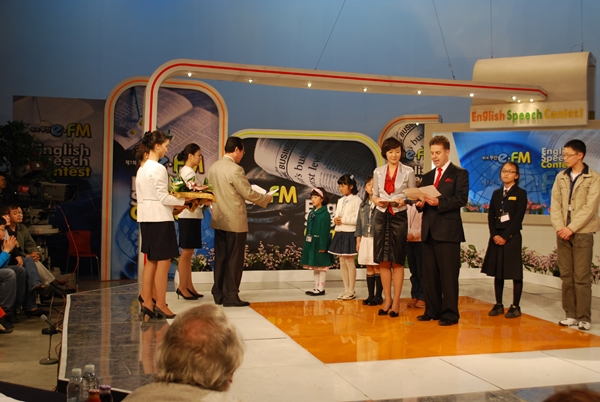  Speech Contest(2009.4.5) Photo