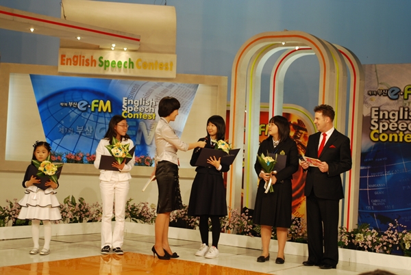  Speech Contest(2009.4.5) Photo