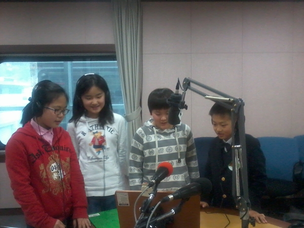 4월 17일 스쿨오브락 Show Your Talent 출연자들 Photo