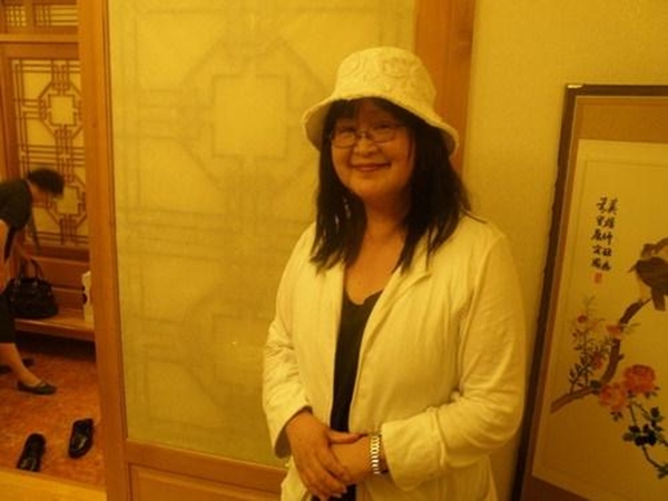 07-26 Interview  Photo