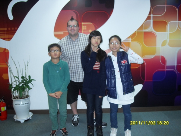 11월 6일 탤런트 쇼 출연 어린이들:) Photo
