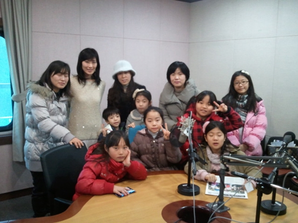 0126 Special Listeners  Photo