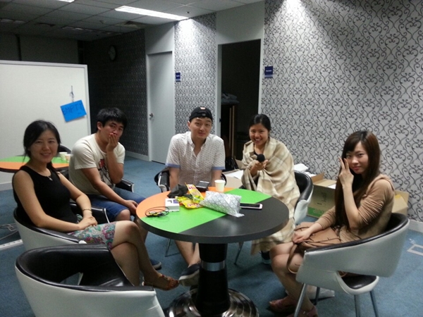 难得的一次大聚会！！ Photo