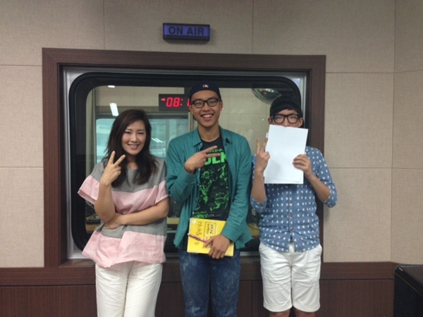 2014.08.15 Special interview _ Kim Jae-woo and Cho Yeong-in who are making a movie for comfort women  Photo