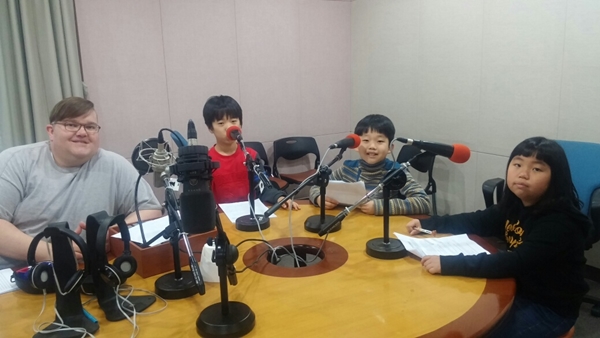 3월 1일 서바이벌 게임쇼 Photo