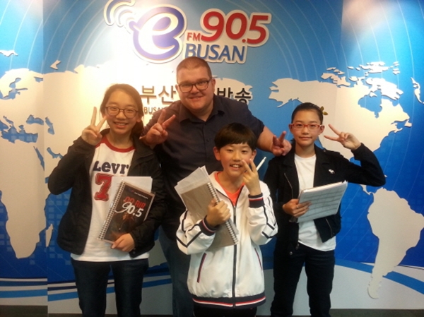 4월 5일 서바이벌 게임쇼  Photo