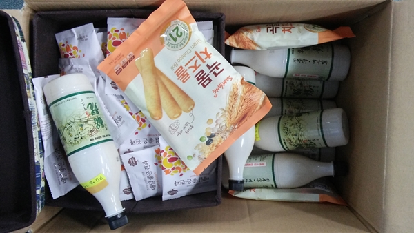 열렬 청취자 이병일님 보내주신 로라 선물입니다. Photo