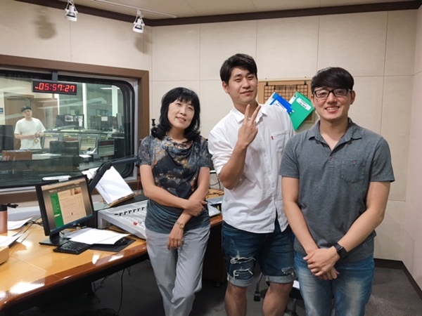 가을특집_ 신의 목소리_가수 방효준 Photo