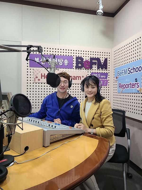 （주간인물/超级访问）전 정저우방송국 아나운서 오혜한 - 03.13 녹음 Photo
