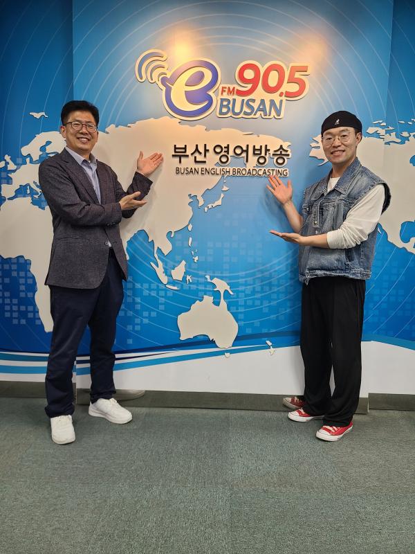(주간인물/超级访问) 수영팔도시장 김정훈 사업단장님_06.05 Photo