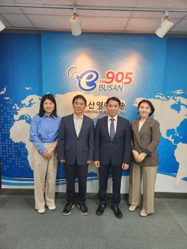 BWW 아얀 카샤바예프 카자흐스탄 총영사,발누르 아잇바예바 부영사 Photo