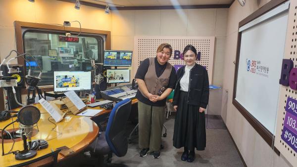 The Intervie with 척너 우너르자야 주부산몽골총영사  Photo