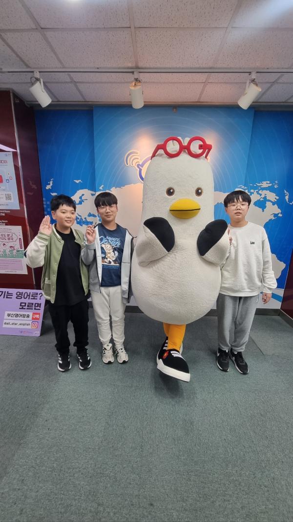 2024 BeFM School Reporters: TEAM32. 분포초등학교 Photo