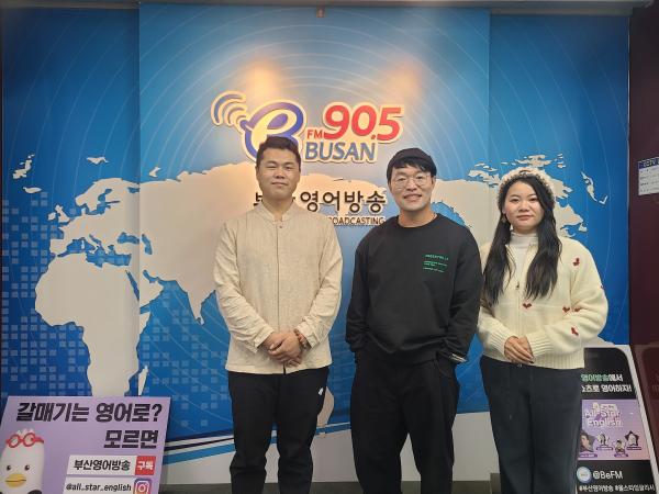 (주간인물/超级访问) ZHAOZUNQI 자수 전문가_12.10 Photo