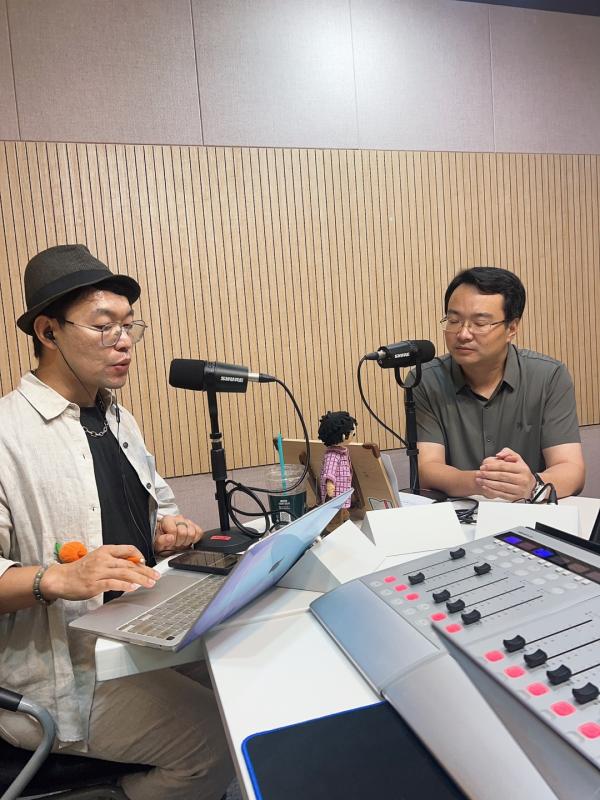 (지음방담/知音访谈) 법학박사 蔡晓锋_8.12 Photo