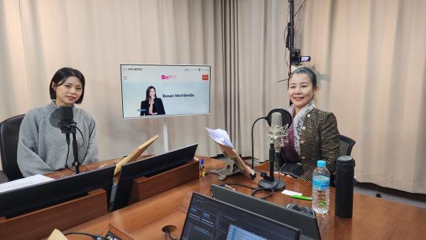김윤아 사단법인 시읽는문화 대표와 함께 했습니다:) Photo