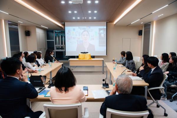 KHÁM PHÁ BUSAN: Chương trình tọa đàm: “Tầm quan trọng của việc giảng dạy, gìn giữ tiếng Việt và văn hóa Việt Nam trong cộng đồng người Việt Nam tại khu vực Đông Nam, Hàn Quốc” – Tổng lãnh sự quán Việt Nam tại Busan. Photo
